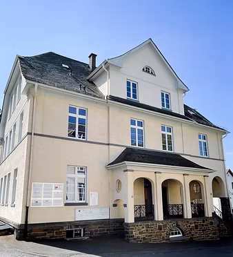 Büro des Pflegedienst Herrlich in der alten Grundschule in Linz am Rhein